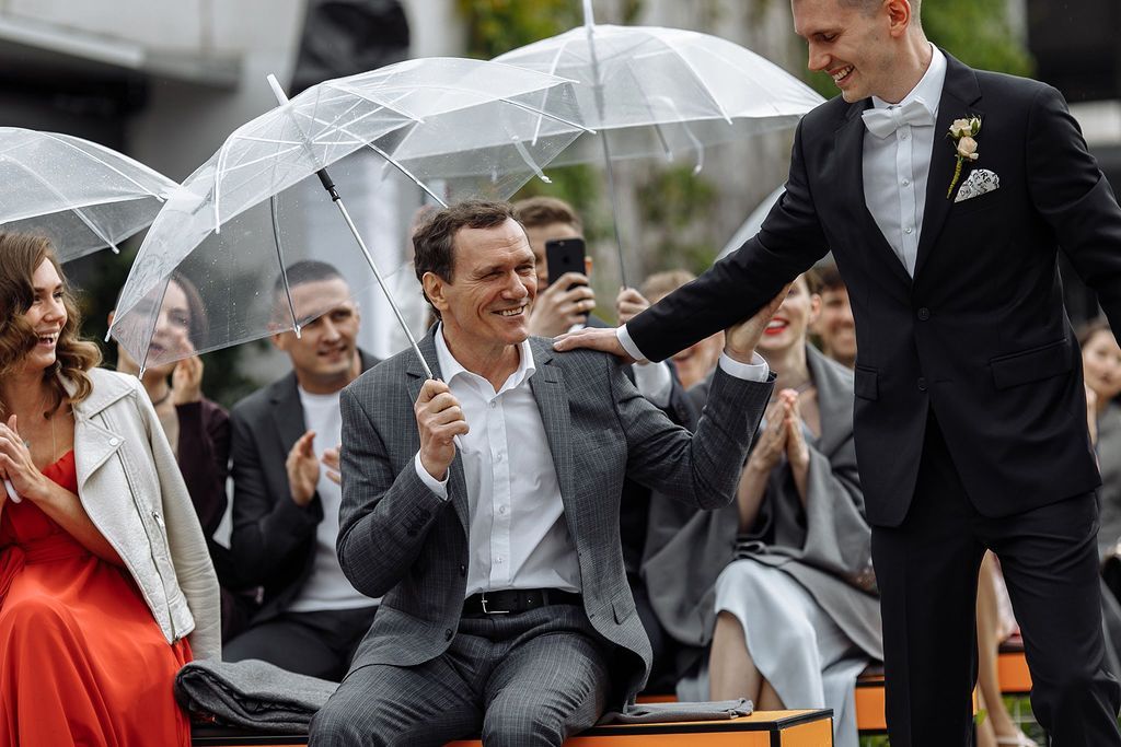 свадьба в дождь