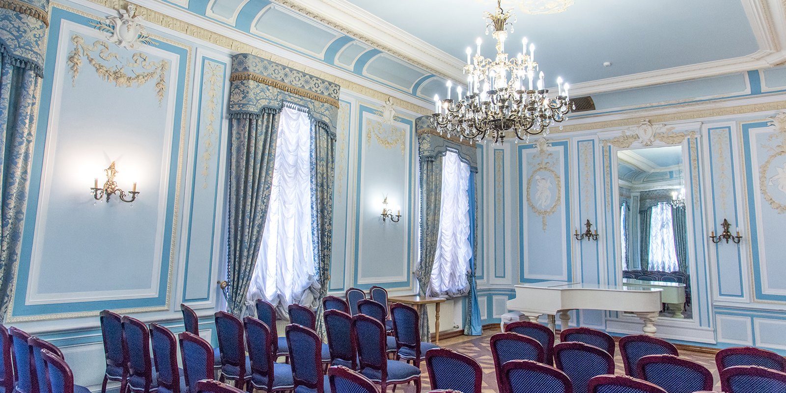 Выездная регистрация в библиотеке Боголюбова