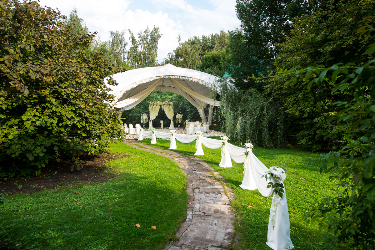 Выездная регистрация в гостинице Даниловская